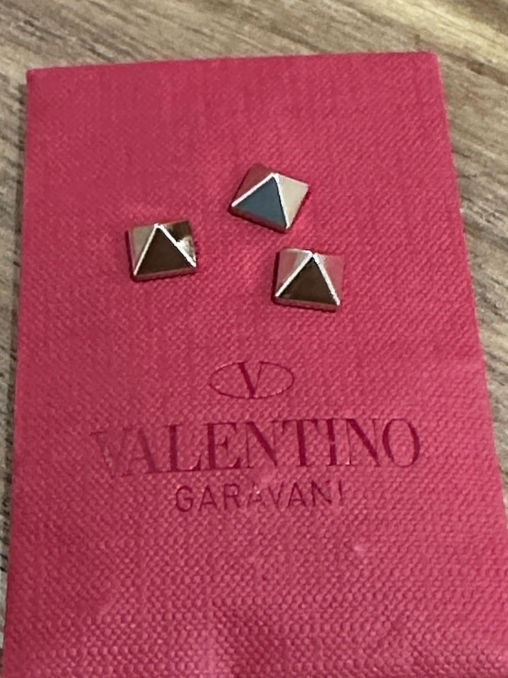 Valentino Garavani Gold Pyramid Replacement Studs
